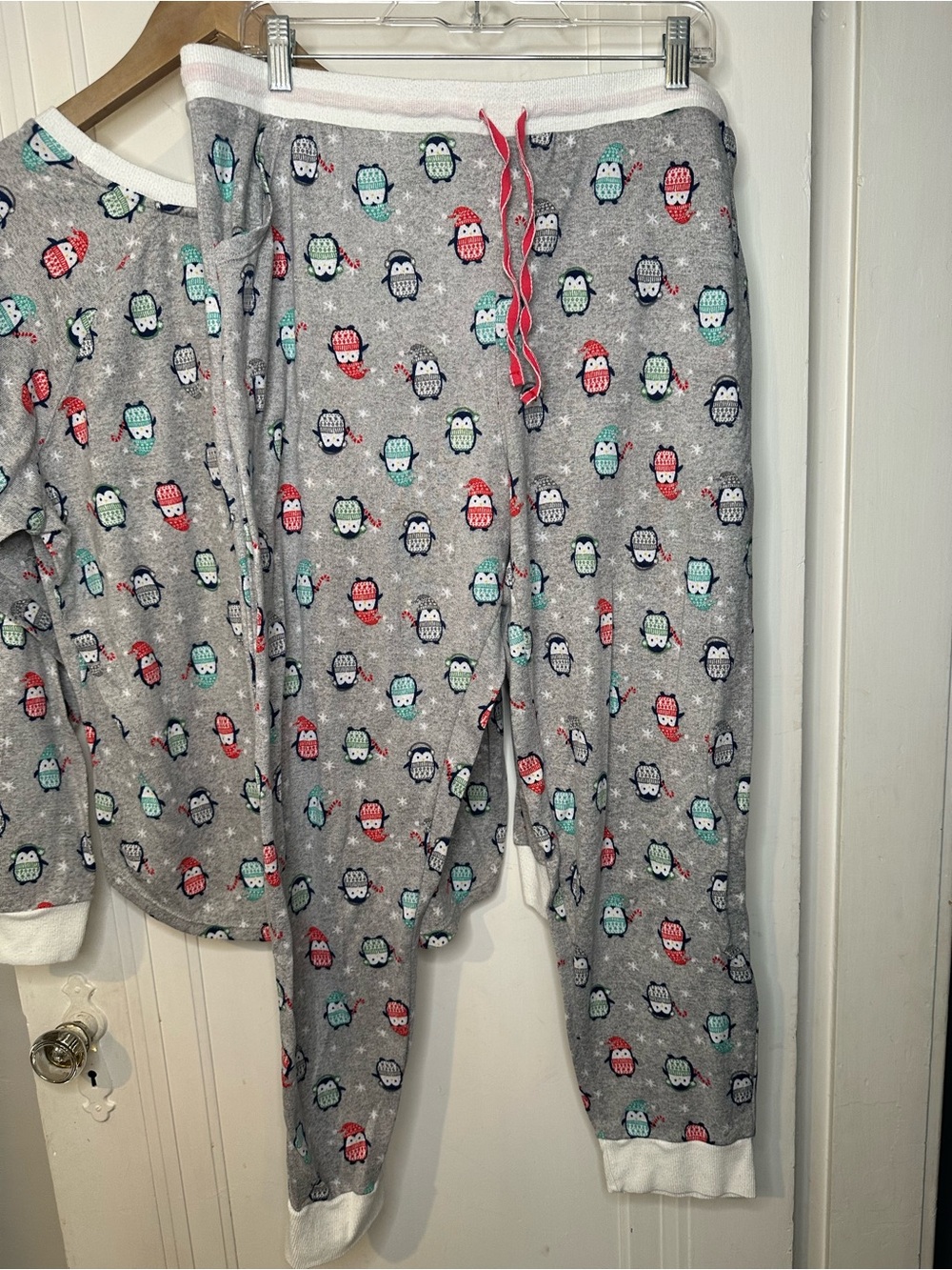 Cuddl Duds Grey Penguin Print Pajama Set with Red & Teal Accents - Picture 4 of 6